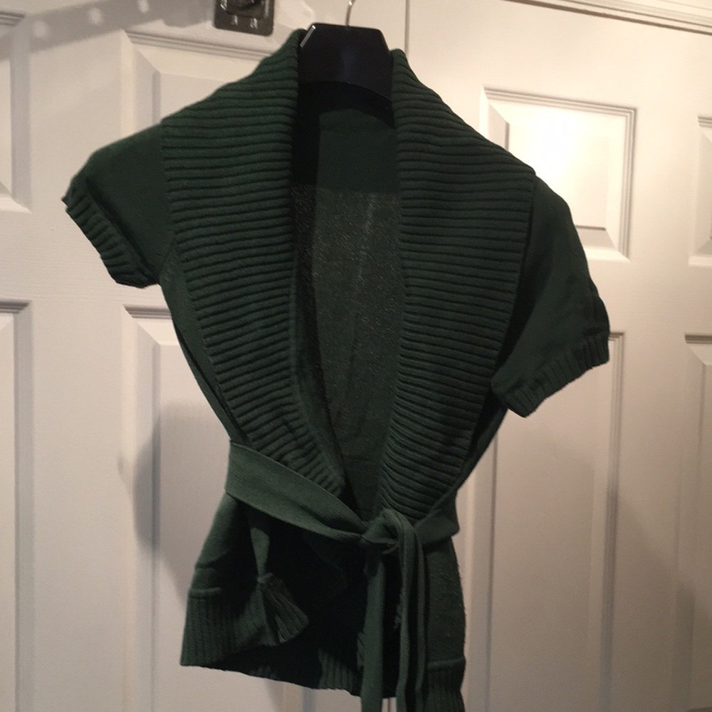 Green BCBG short sleeved sweater